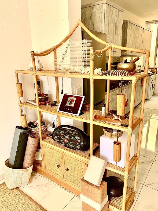 Private Bedroom With Balcony In A Shared Apartment At The Bay Of Xlendi Bagian luar foto